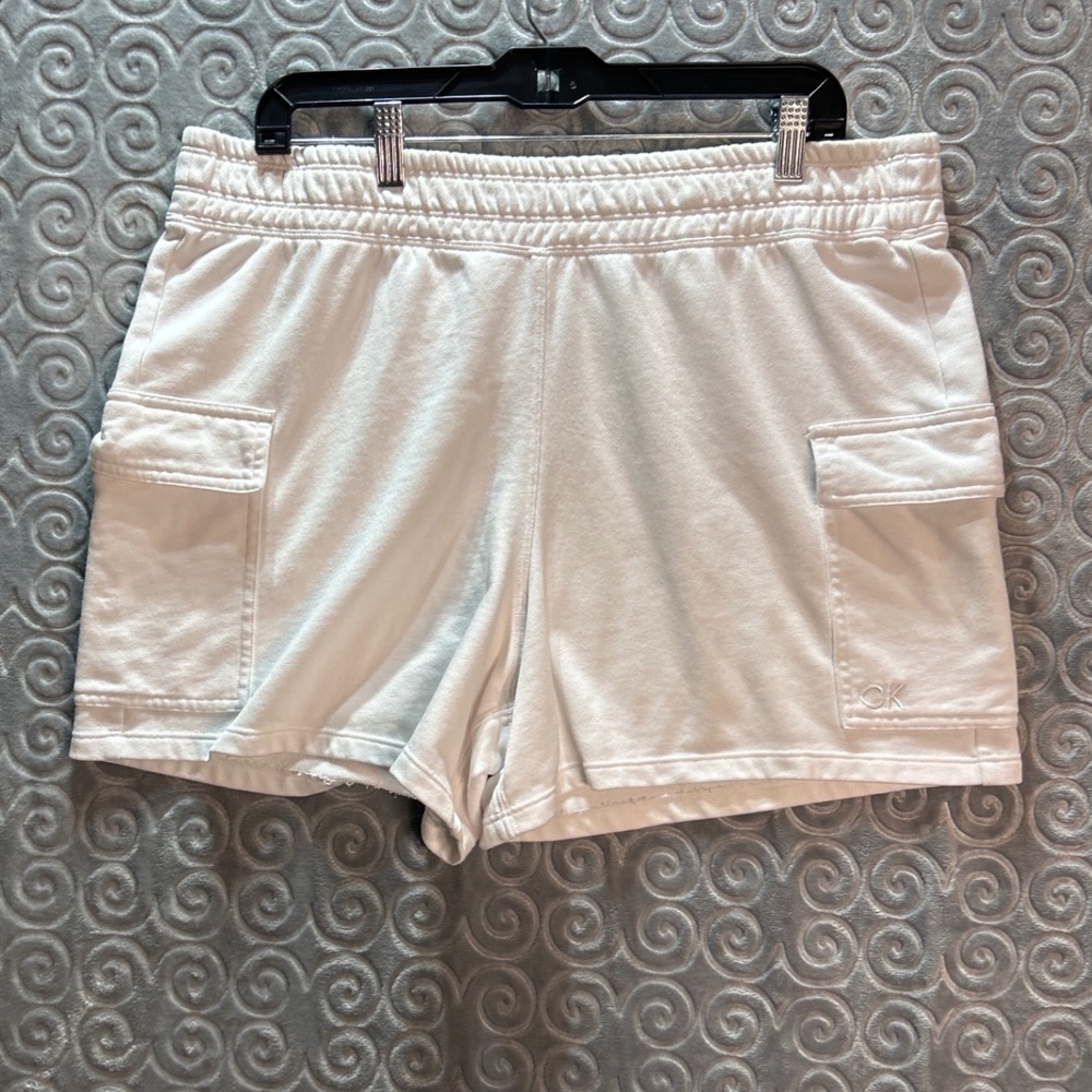 Calvin Klein Performance White Cargo Sweat Shorts Womens XL Polyester Blend